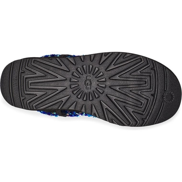 NIB UGG Classic Mini - Picture 6 of 8